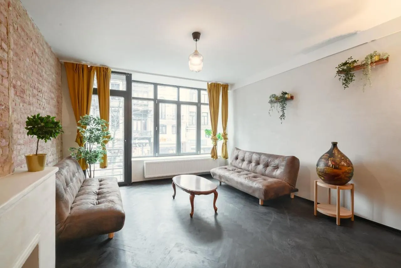 Two-Bedroom Apartments In The Heart Of Antverpy