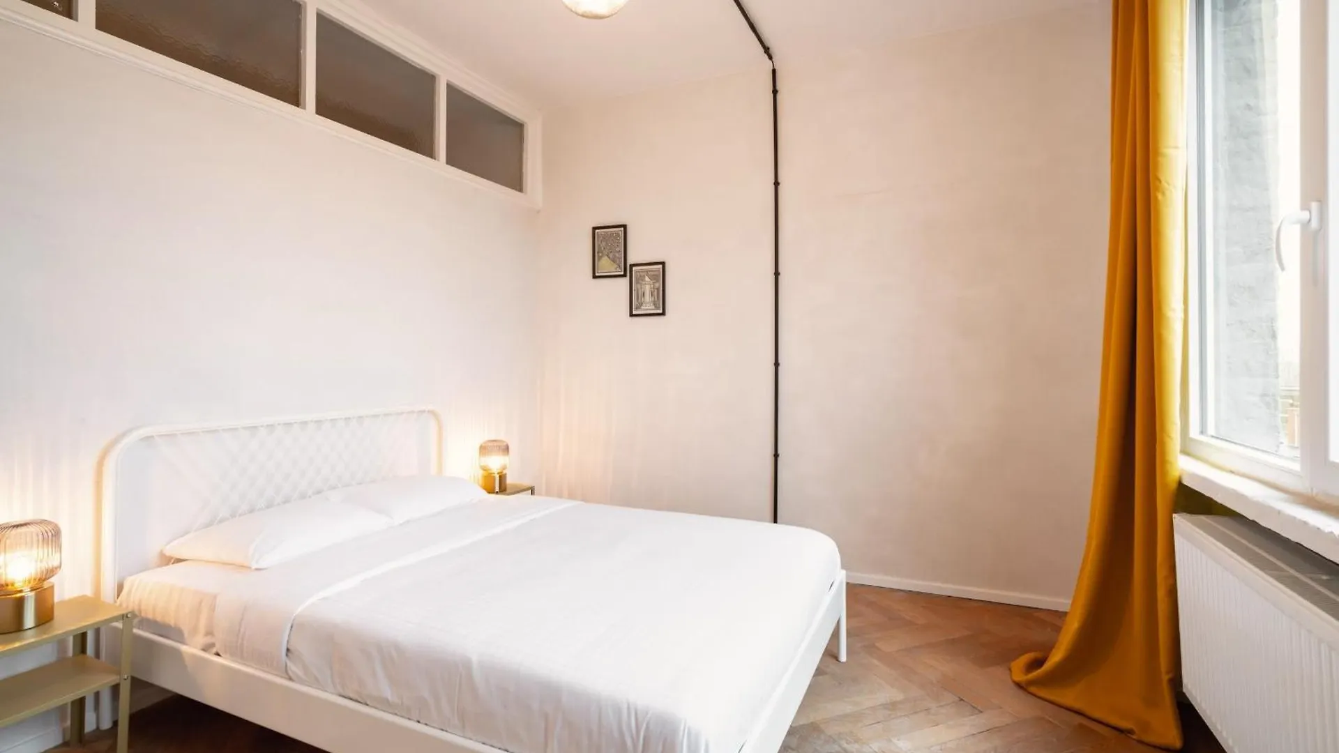 Two-Bedroom Apartments In The Heart Of Antverpy